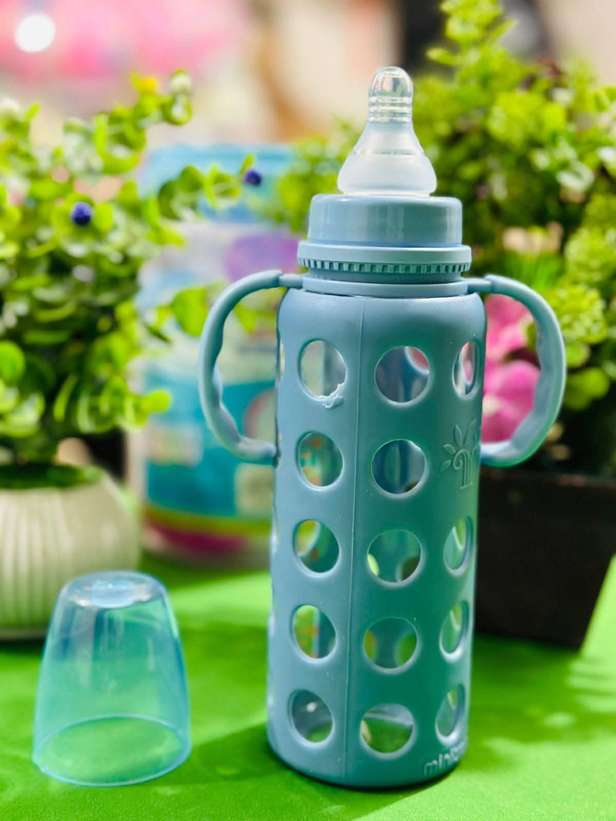 🍼 Military Safety Glass Feeder